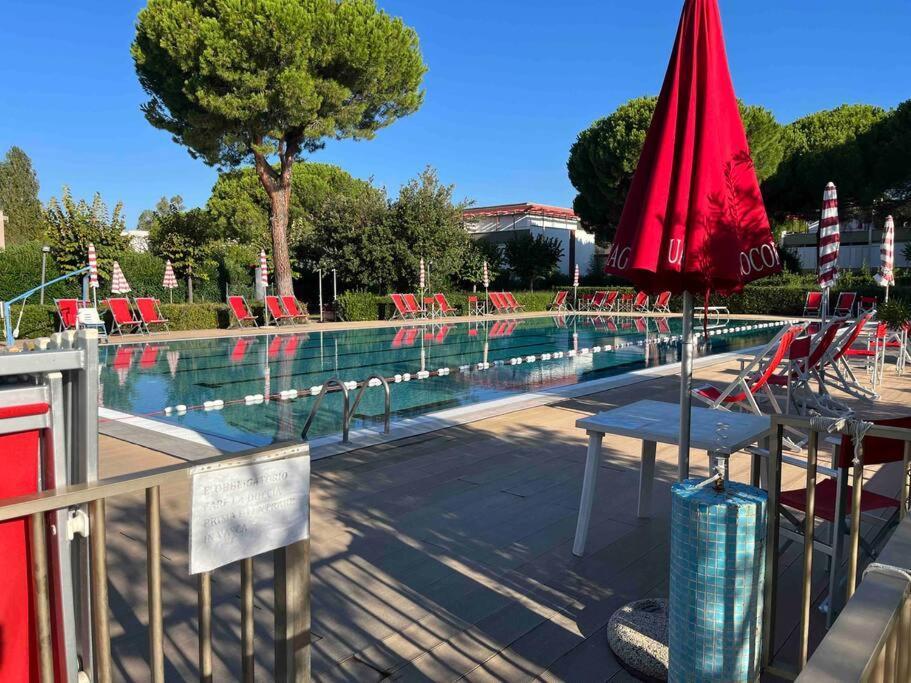 Apartamento Casina Mare Bibbona Marina Di Bibbona Exterior foto